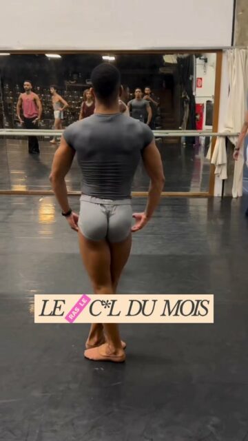 Hello, c'est Barbara

Je vous dis tout haut, ce que je pense tout bas 😅. Et cette fois, je m'adresse à moi même le ras-le-c*l du mois… 

Enfin, à mon corps, plus précisément qui a cherché à me dire : “Ras-le-c*l de tes habitudes.” 😱
Après négociation interne (intense), j'ai fini par comprendre ses sous entendus : "change ta façon de bosser".
D’habitude, je peux travailler 7h sans souci.
Mais là, en pleine création de formation (8 modules quand même 😎), impossible de tenir plus d’1h à ce niveau énergétique décidé.
Évidemment, j’ai d’abord accusé mon environnement. Résultat : 1 mois plus tard, zéro avancée, mais une maison impeccable 😅
Jusqu’à tester un truc radical : bosser juste 1h par jour. Et devine quoi ? Ça marche 🎉
En 3 jours, j’ai presque fait plus qu’en 2 mois 😅

Note à moi-même : ce qui marche depuis 30 ans… ne marche finalement pas toujours 😘

D'après toi, c'est plutôt la vieillerie qui m'a rattrapé 🙈 ou la nouvelle intensité de création ✨ ? 

Paix, changement de point de vue et cacahuète 
Au mois prochain 😋
Barbara